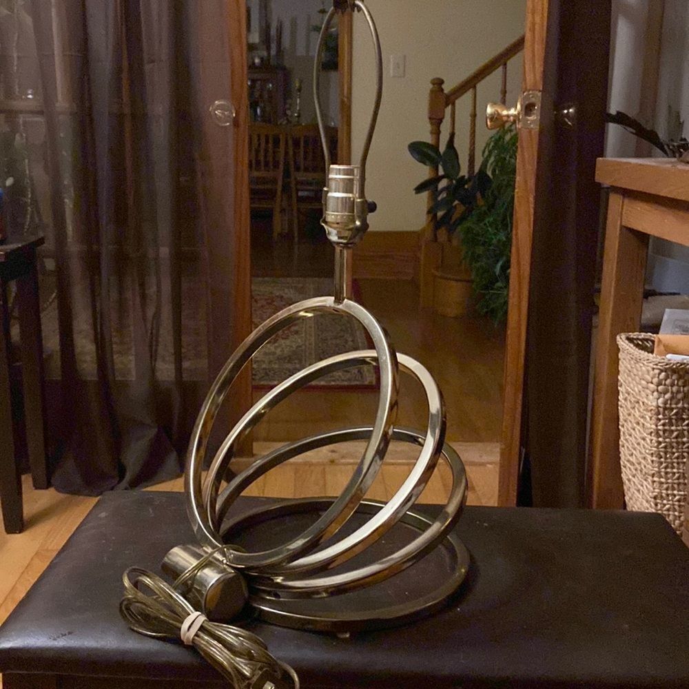 MCM Metal ring lamp